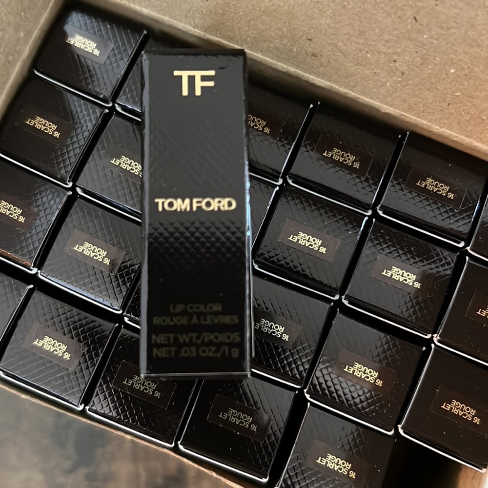 22 Tom Ford 16 Scarlet Rouge .03oz 1g Travel Tester Sample Lip Color Red Lipstic